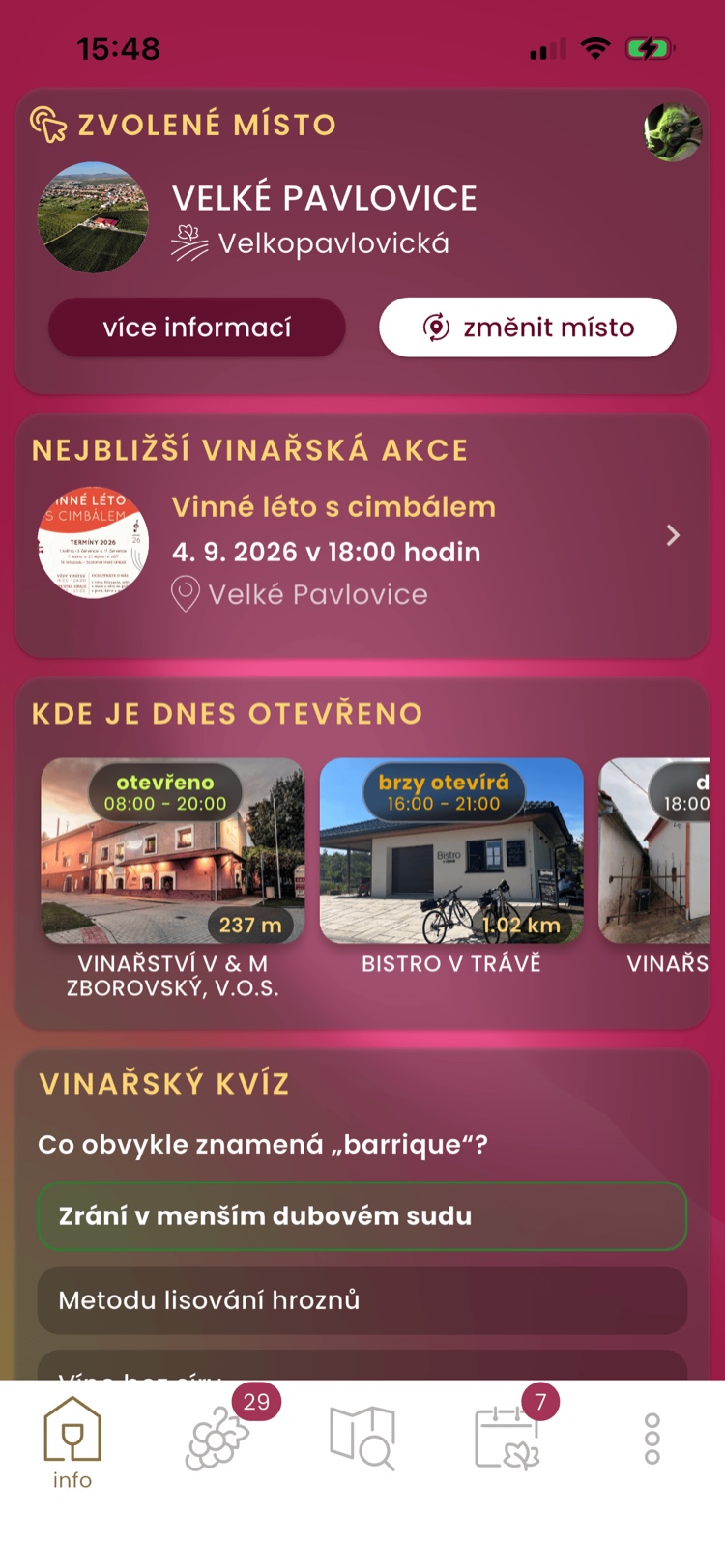 Domovská obrazovka s přehledem místa a otevřených míst